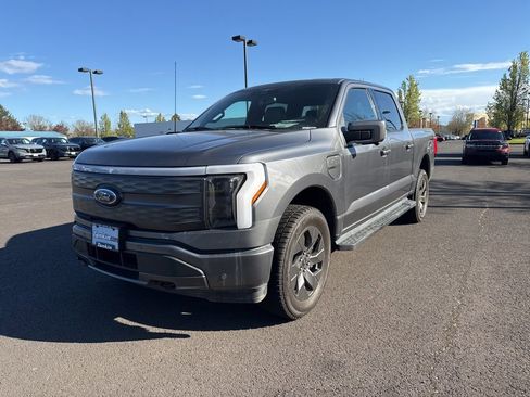 Used 2023 Ford F150 Lightning Lariat w/ Tow Technology Package image 3