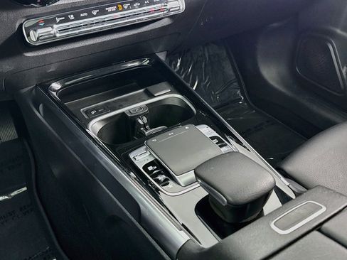 Used 2020 Mercedes-Benz GLB 250 4MATIC image 6