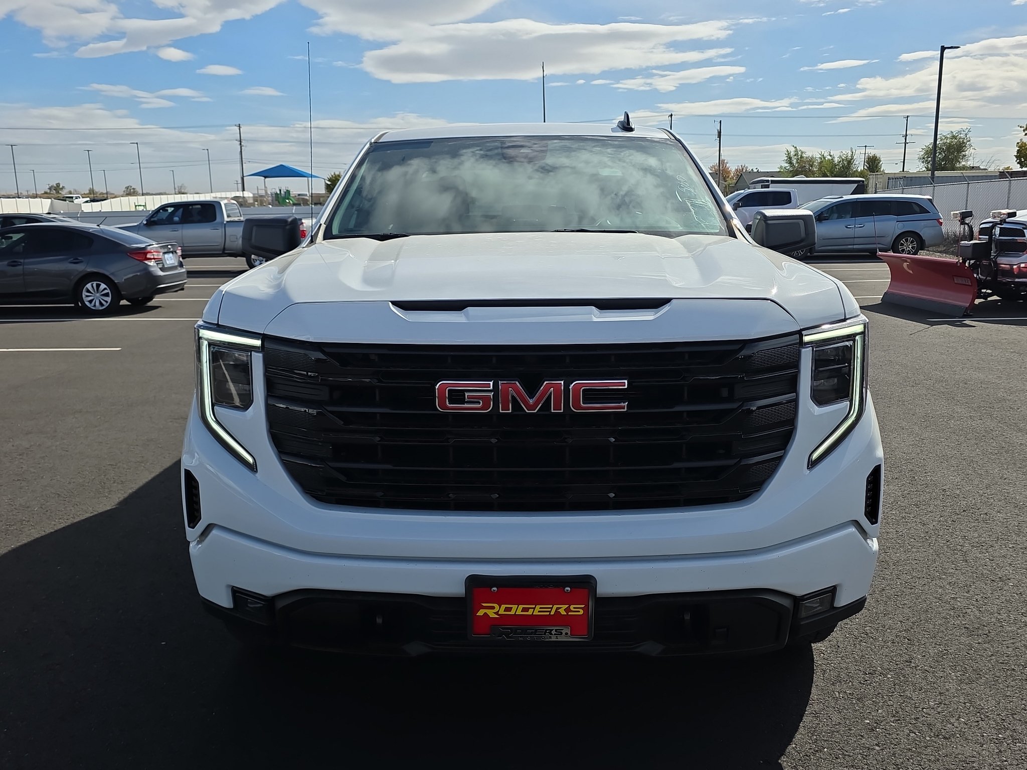Used 2025 GMC Sierra 1500 Elevation AWD/4WD image 2