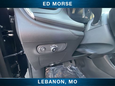 Used 2025 Buick Encore GX Preferred AWD/4WD image 17
