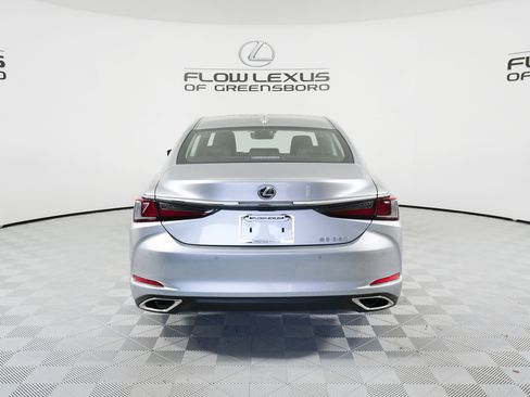 New 2025 Lexus ES 350 w/ Premium Package image 6