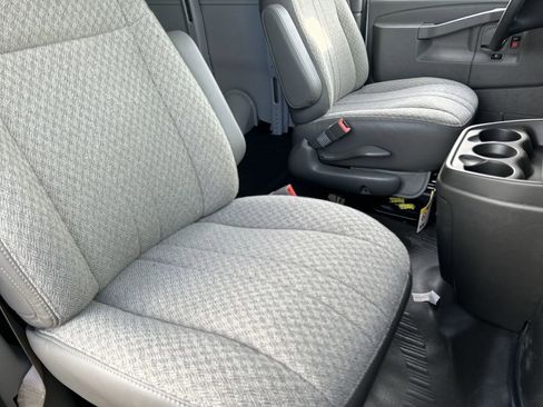 New 2025 GMC Savana 2500 w/ Driver Convenience Package RWD image 26