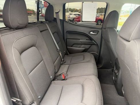 Used 2022 Chevrolet Colorado LT w/ LT Convenience Package AWD/4WD image 13
