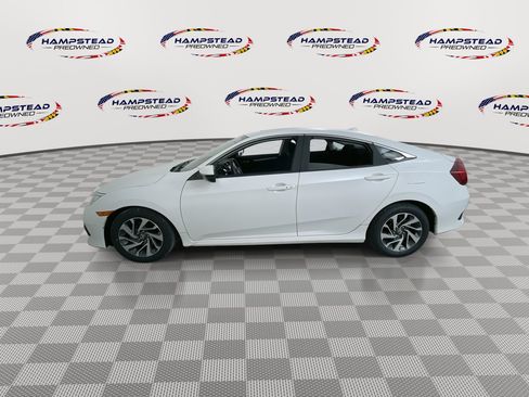 Used 2018 Honda Civic EX image 5