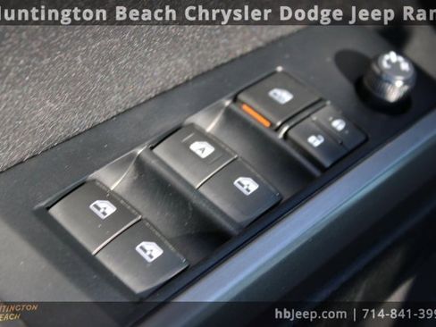 Used 2022 Toyota Tacoma SR5 image 10