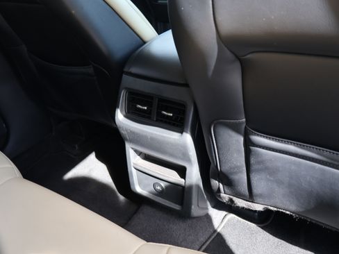 Used 2022 Ford Edge SEL image 15