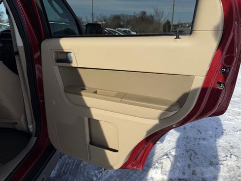 Used 2011 Ford Escape Limited w/ 302A Rapid Spec Order Code image 15