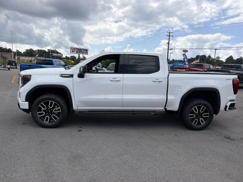 Used 2026 GMC Sierra 1500 AT4 w/ Technology Package AWD/4WD image 11