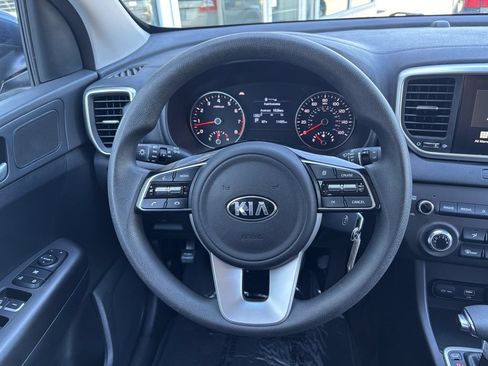 Used 2022 Kia Sportage LX AWD/4WD image 13