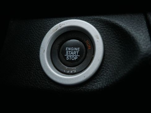 Used 2017 RAM 1500 Laramie w/ Convenience Group image 26