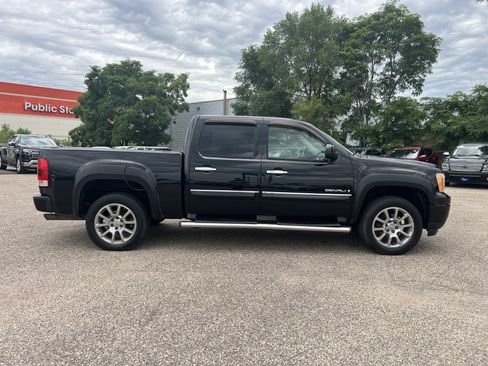 Used 2009 GMC Sierra 1500 Denali image 8