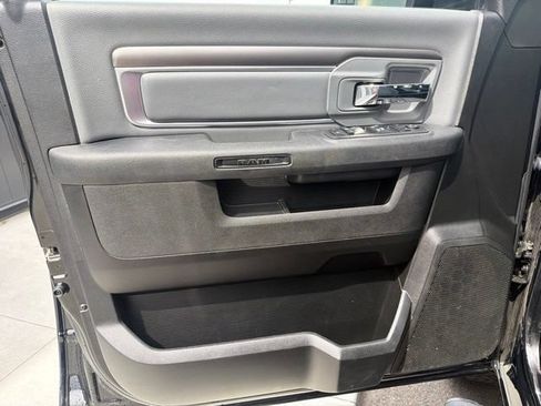Used 2021 RAM 1500 Classic SLT w/ Electronics Convenience Group AWD/4WD image 18