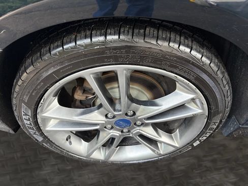Used 2016 Ford Fusion Titanium FWD image 41