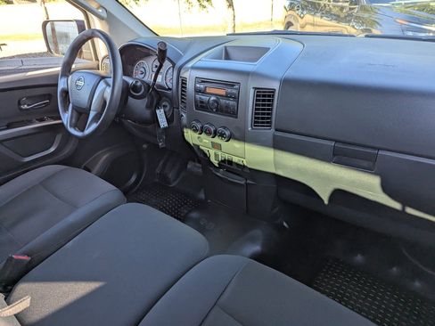 Used 2015 Nissan Titan S image 13