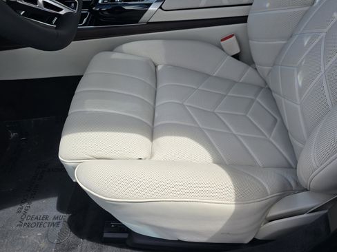 New 2026 BMW 760i xDrive AWD/4WD image 15