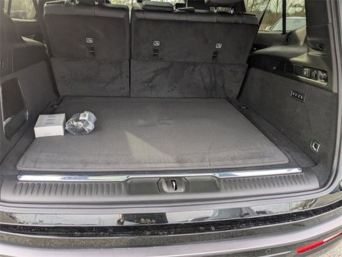 New 2026 Jeep Grand Wagoneer L Summit image 29