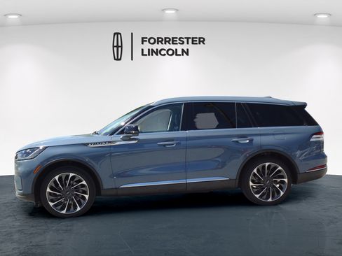 Used 2025 Lincoln Aviator Reserve w/ Equipment Group 201A AWD/4WD image 6