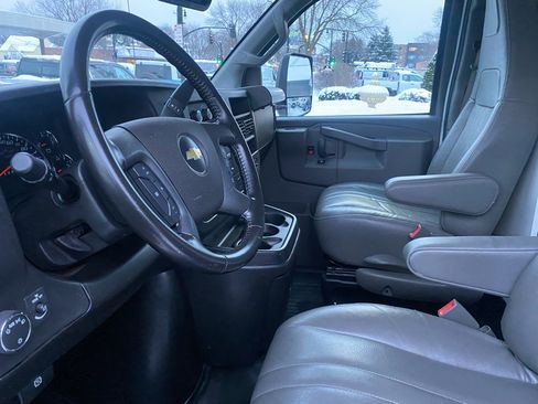 Used 2021 Chevrolet Express 3500 w/ Power Convenience Package image 13
