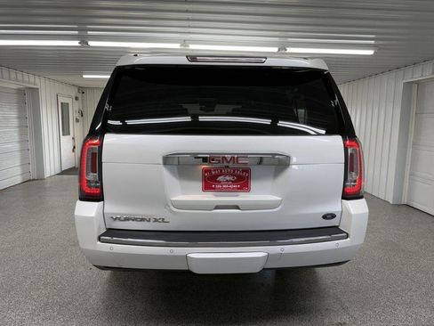 Used 2020 GMC Yukon XL Denali w/ Denali Ultimate Package AWD/4WD image 5