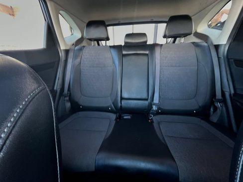 Used 2025 Kia Seltos S FWD image 34