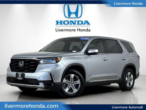Certified 2025 Honda Pilot EX-L image 1