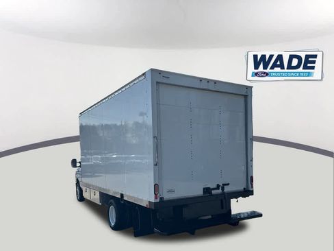 Used 2023 Ford E-450 and Econoline 450 Super Duty w/ Power Windows & Locks Group image 7