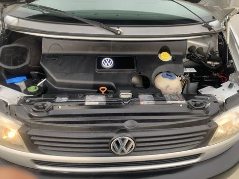 Used 2003 Volkswagen Eurovan MV FWD image 17