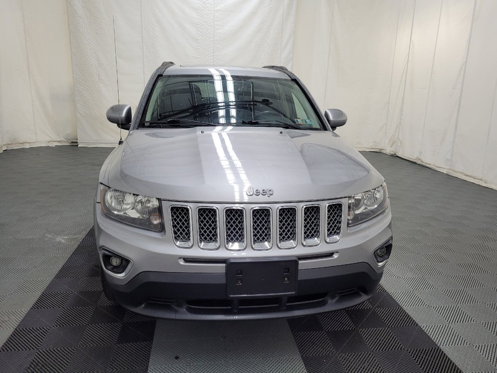 Used 2015 Jeep Compass High Altitude AWD/4WD image 14