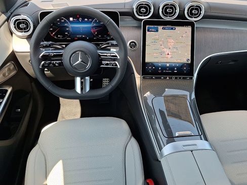 New 2026 Mercedes-Benz GLC 300 4MATIC image 7