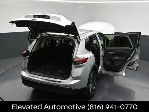 Certified 2025 Nissan Rogue SV AWD/4WD image 33