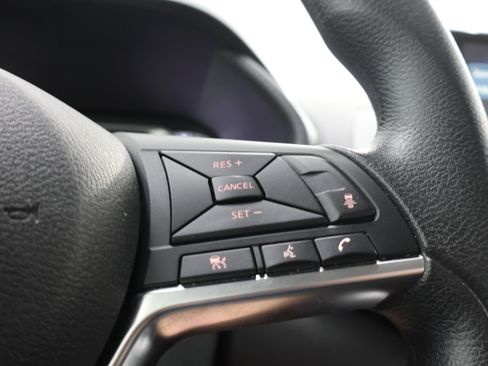 Used 2024 Nissan Sentra SV FWD image 14
