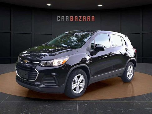 Used 2019 Chevrolet Trax LS image 3