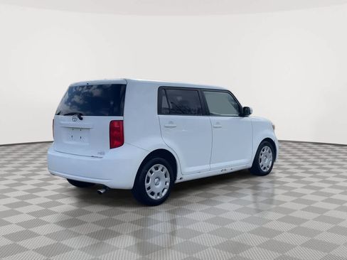 Used 2009 Scion xB FWD image 8