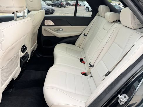 Used 2023 Mercedes-Benz GLE 350 w/ Premium Package image 28