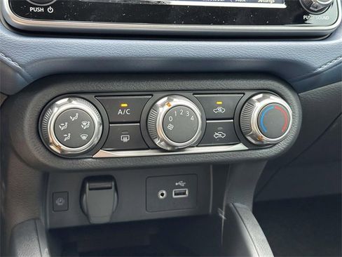 New 2025 Nissan Versa SV w/ Trunk Package image 21