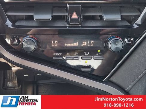 Used 2023 Toyota Camry SE FWD image 19