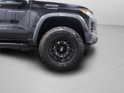 Used 2024 Chevrolet Colorado Trail Boss w/ Advanced Trailering Package AWD/4WD image 7