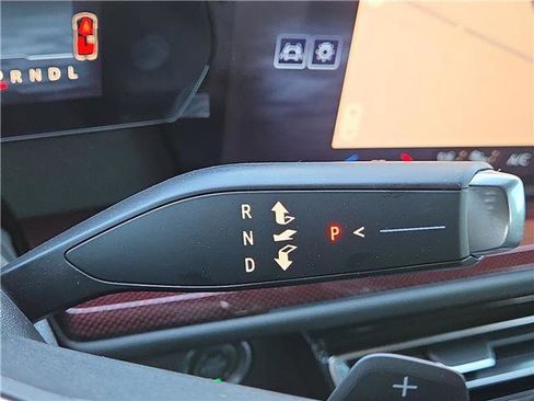 New 2026 Chevrolet Traverse RS image 19