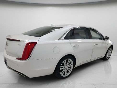Used 2018 Cadillac XTS Luxury AWD/4WD image 12