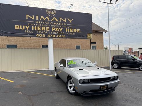 Used 2012 Dodge Challenger SXT RWD image 23