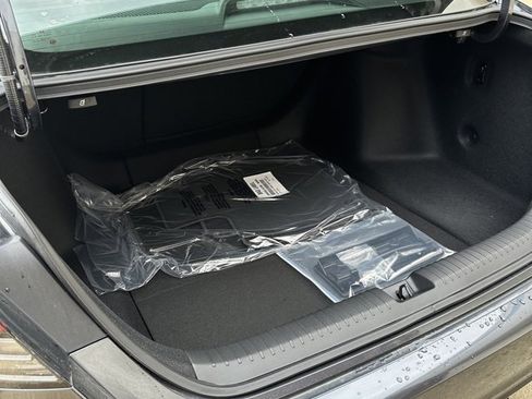 New 2025 Honda Accord SE image 13