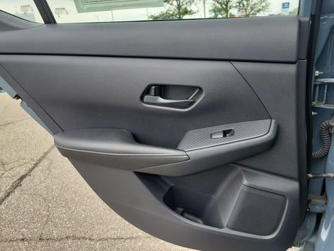 Used 2024 Nissan Sentra SV w/ Trunk Package FWD image 18