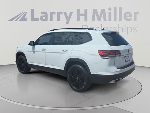 Used 2022 Volkswagen Atlas SE AWD/4WD image 3
