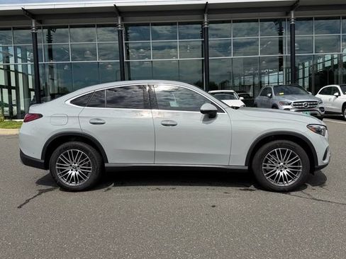 Certified 2025 Mercedes-Benz GLC 300 4MATIC image 8