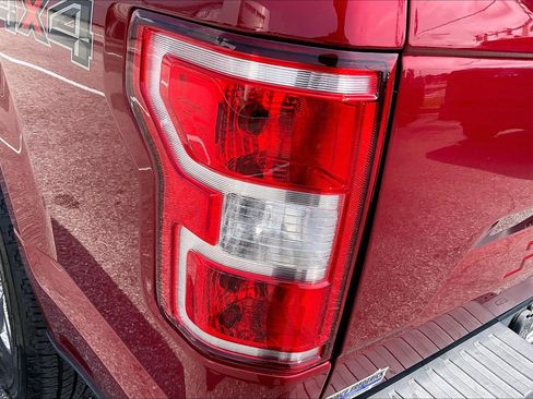 Used 2018 Ford F150 XLT w/ Equipment Group 302A Luxury AWD/4WD image 28