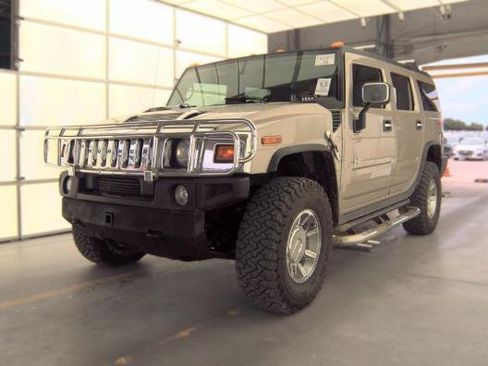 Used 2005 HUMMER H2 w/ Preferred Equipment Group AWD/4WD image 15