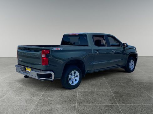 Used 2025 Chevrolet Silverado 1500 LT AWD/4WD image 5