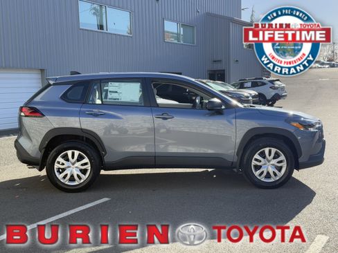 New 2026 Toyota Corolla Cross L image 6