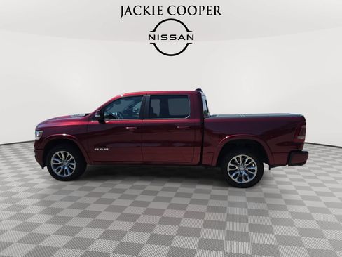 Used 2019 RAM 1500 Laramie AWD/4WD image 8