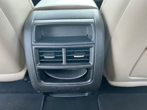 Used 2018 Cadillac XT5 Luxury image 18